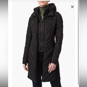 Bernardo Hooded Puffer Jacket NWOT